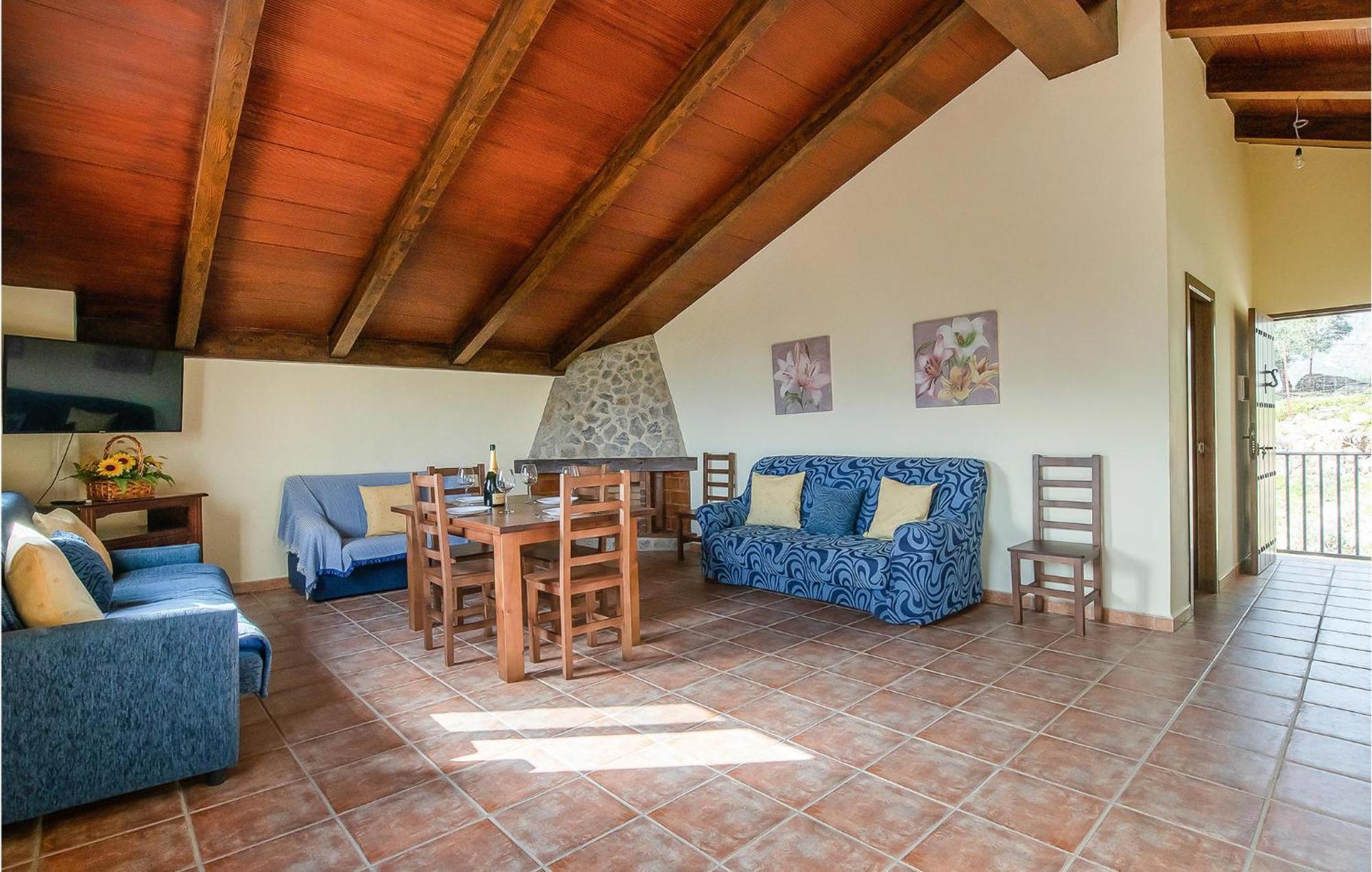 Gorgeous Home In Algodonales With Kitchen エクステリア 写真