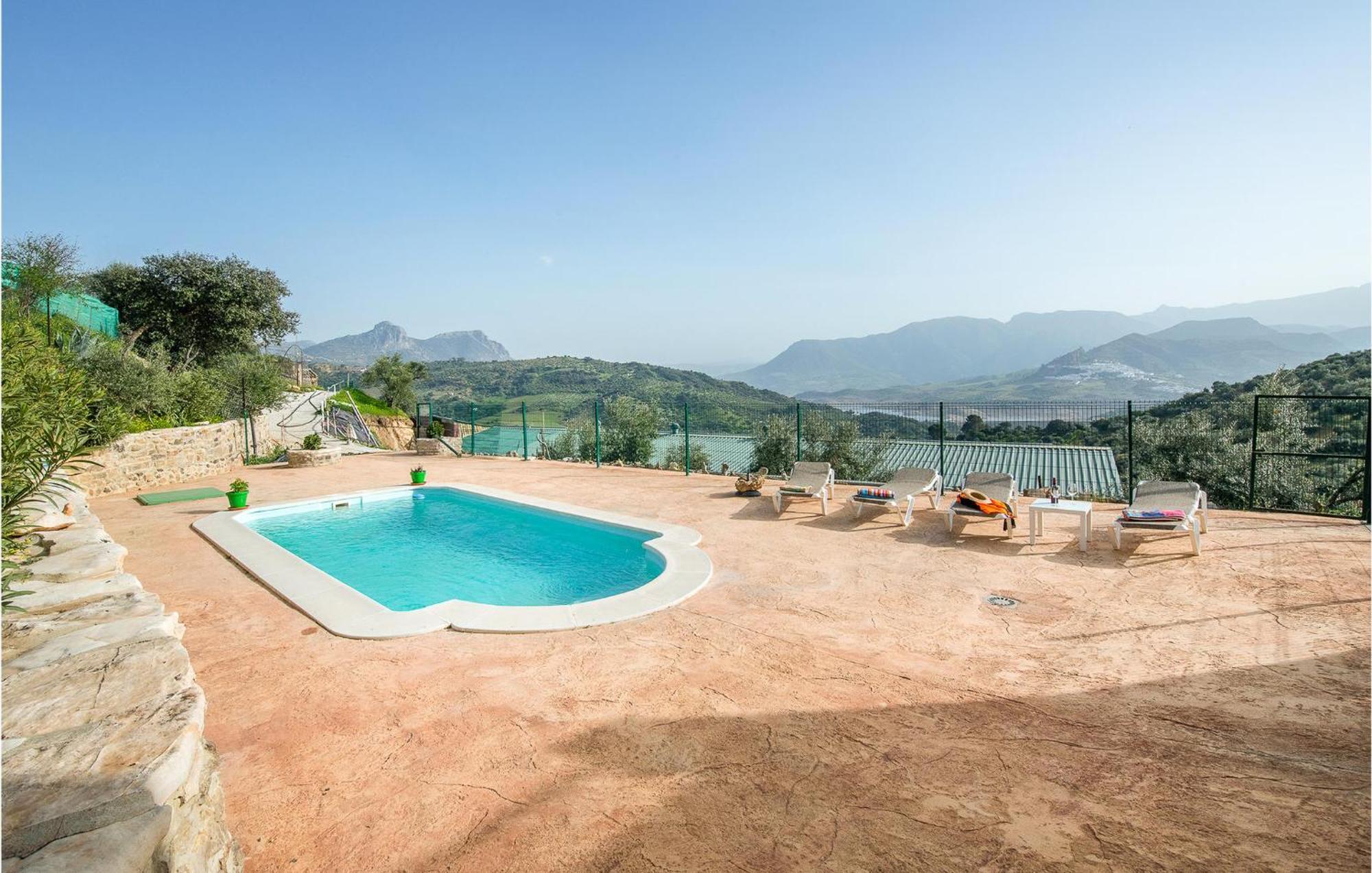 Gorgeous Home In Algodonales With Kitchen エクステリア 写真