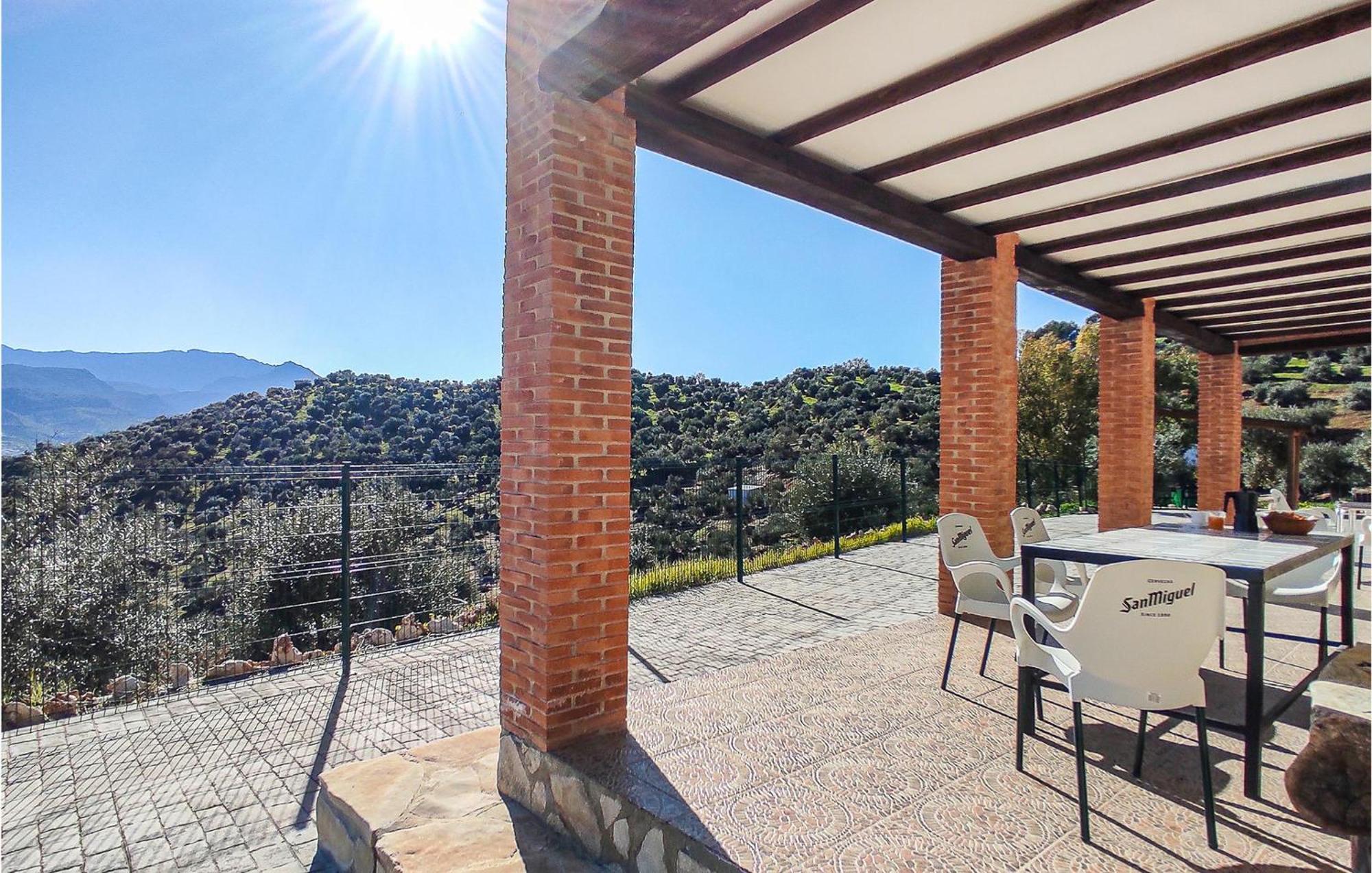 Gorgeous Home In Algodonales With Kitchen エクステリア 写真