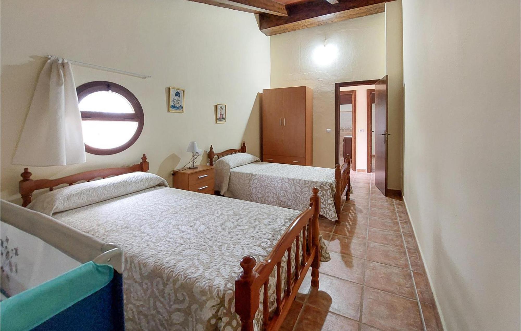 Gorgeous Home In Algodonales With Kitchen エクステリア 写真