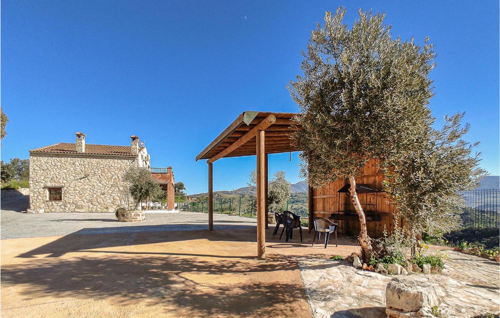 Gorgeous Home In Algodonales With Kitchen エクステリア 写真